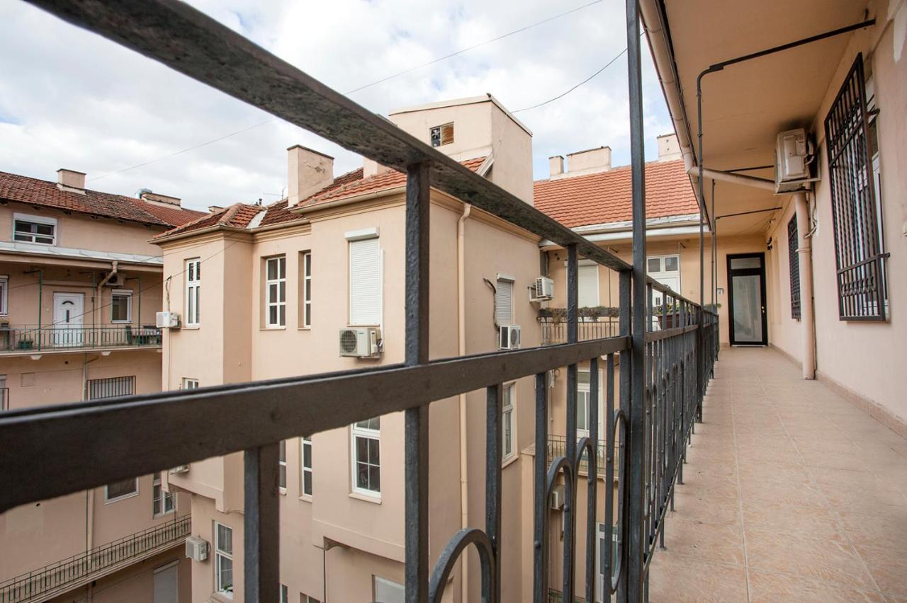 Atomic 2 Apartment Белград Екстериор снимка