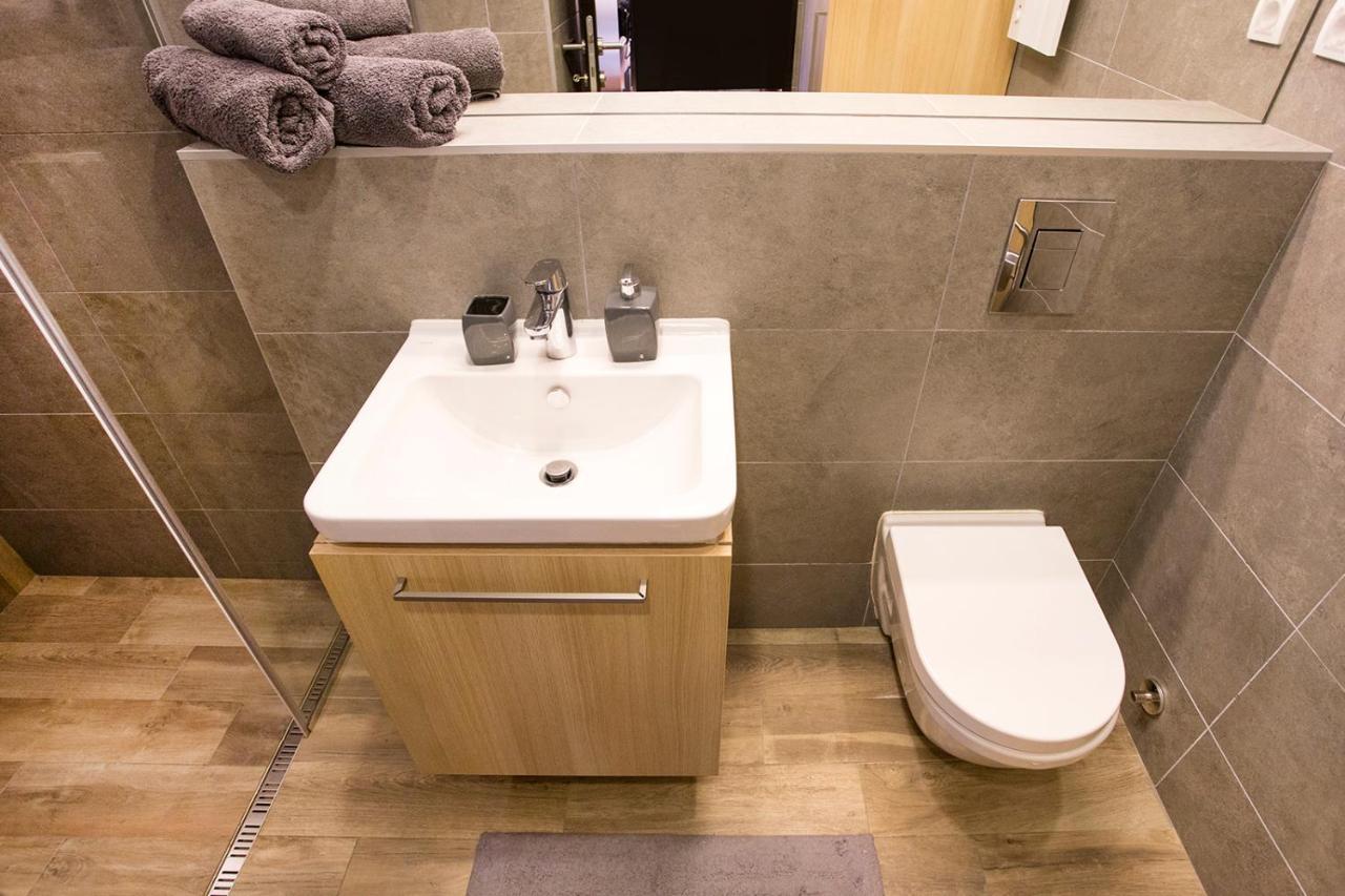 Atomic 2 Apartment Белград Екстериор снимка